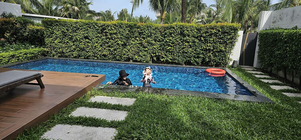 "나트랑 영아 키즈 돌봄 서비스 ❘ 물놀이까지 OK 베이비시터"