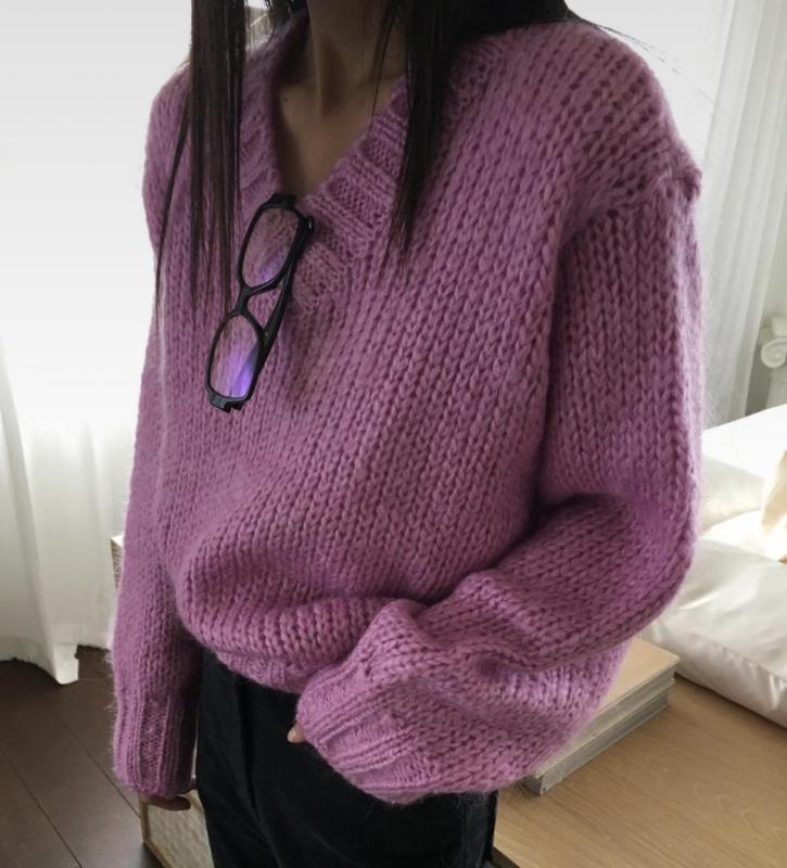 위아 라모스 니트 키드 모헤어 브이넥니트