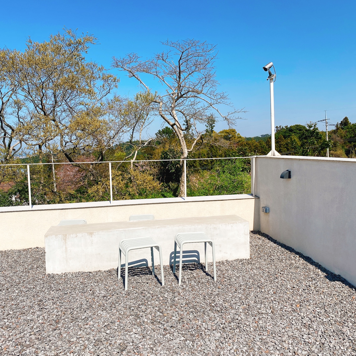 제주 애월 장전리 왕벚꽃거리 근처 문태준 시인 카페 오롬마르