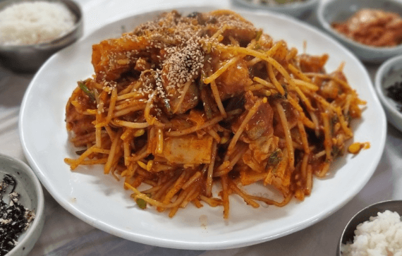 동네 한 바퀴 통영 아귀찜 맛집 아구찜 자매식당 위치