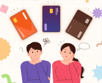 신용카드 3장 중, 고민하는 남녀