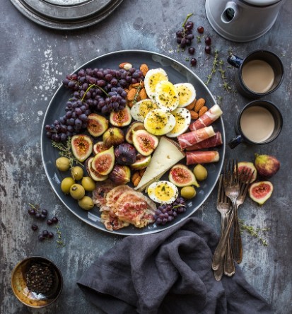 무화과 달걀 과일 샐러드