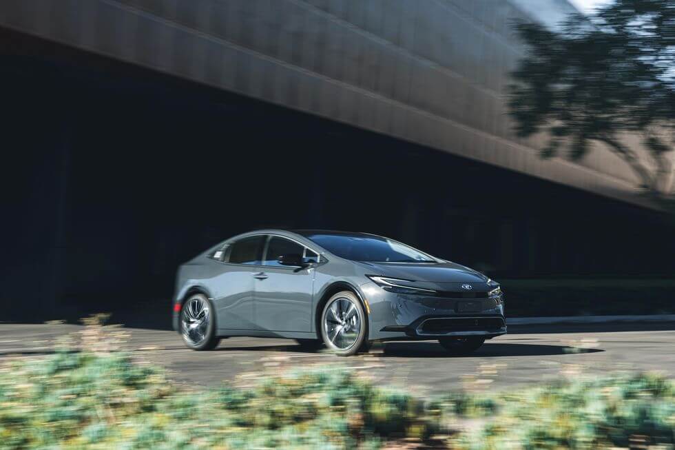 2024 토요타 프리우스