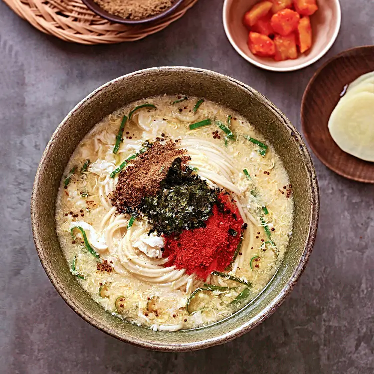전참시 전지적참견시점 송가인 만두 쫄면 칼국수 맛있는 식당 전주 한옥마을 맛집 소개
