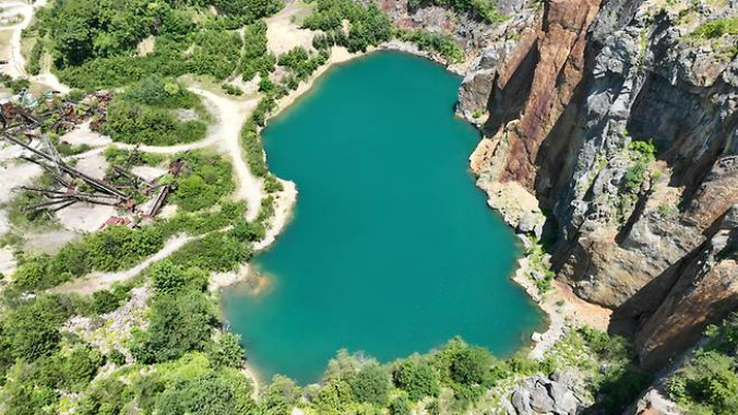 가창채석장,대구 가창 채석장 가는 법,가창 폐채석장 수질,가창채석장 출입 가능,에메랄드빛 호수 사진 명소,대구 가볼만한 숨은 핫플