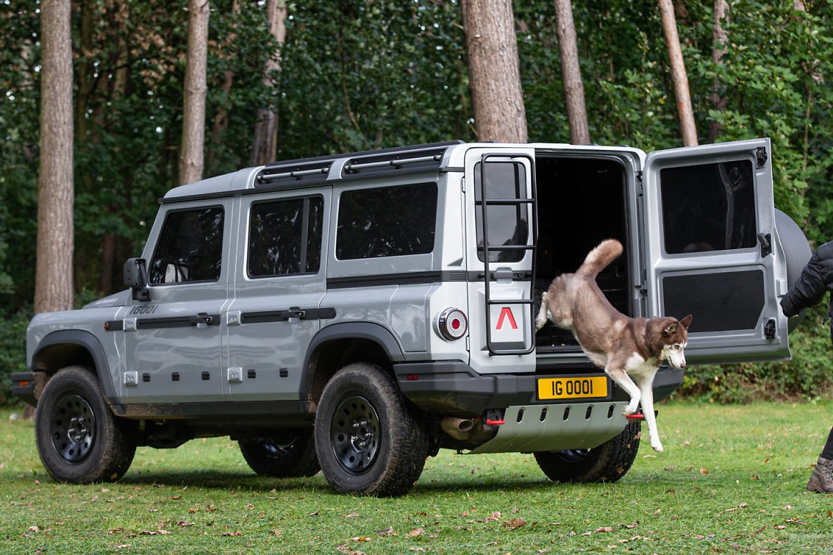 이네오스 그레나디어