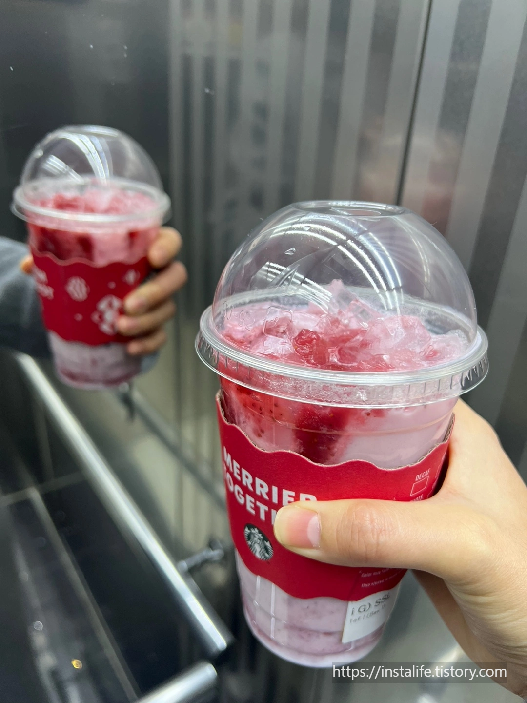 스타벅스 딸기라떼