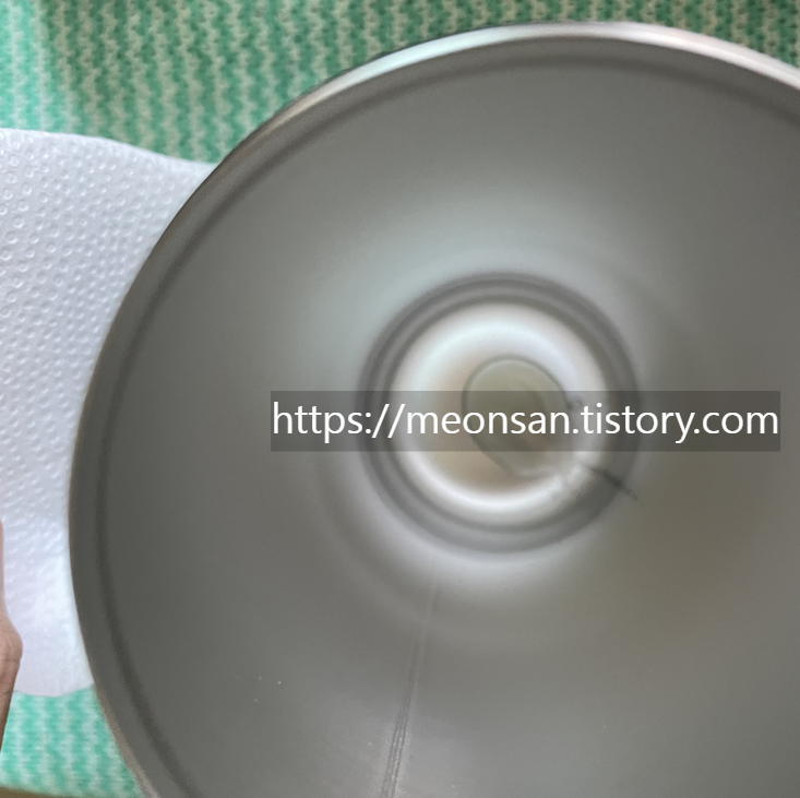 [2026 최신] 이마트 노브랜드 스텐 보온보냉 쉐이커보틀 750ml 직접 써봤습니다 &mdash; 세일해서 업어온 놈이 가격이상이다 텀블러 내부 연마제 제거