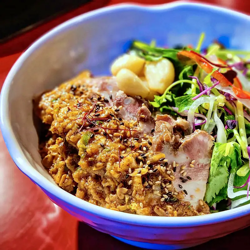 줄서는식당 권율 추천 누룩발효삼겹살, 30일 드라이 에이징 숙성 삼겹살 당귀 쌈 맛있는 식당 신사동 숙성고기 고깃집 맛집 소개