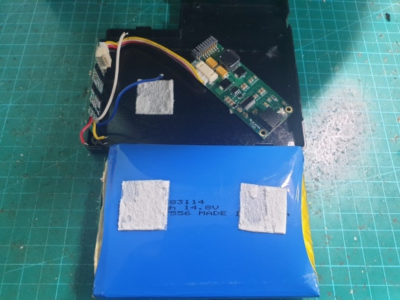 일신테크 k11-4700 광접속기 배터리 내부