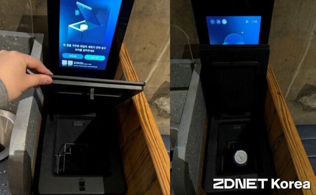 텀블러 세척기를 열어 컵을 설치한 모습