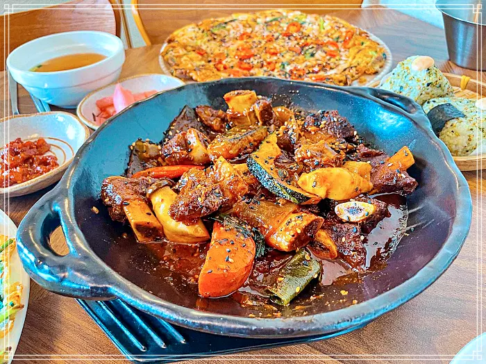 생생정보 여행 추천, 경주, 황리단길 통 큰 인심, 소갈비찜 세트 맛집