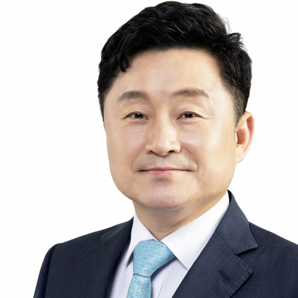 최인호 프로필