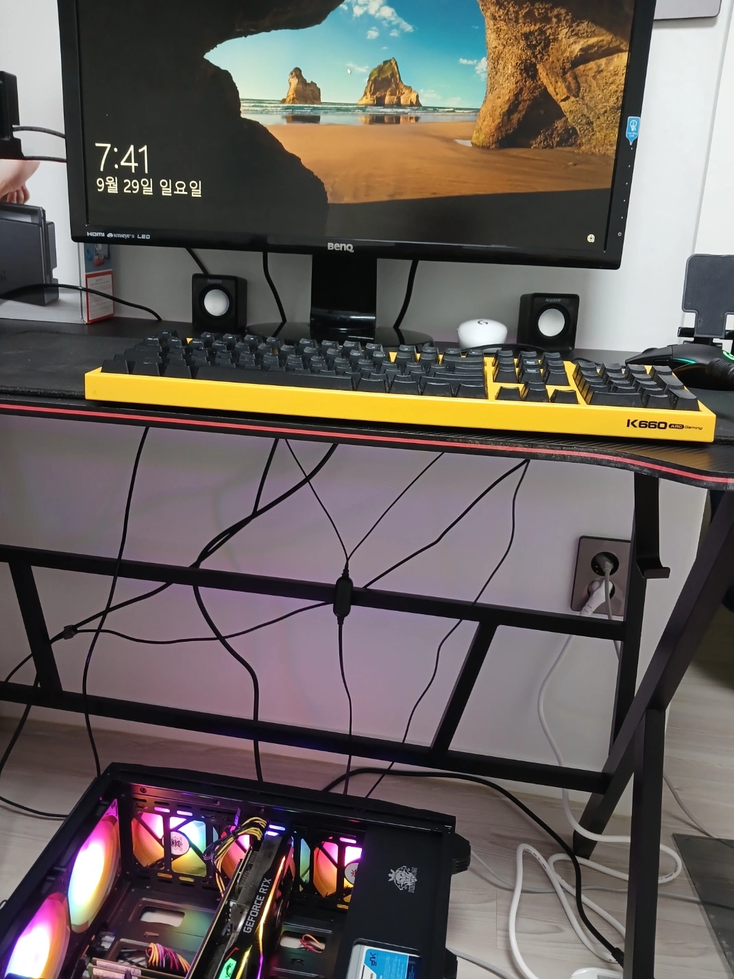 점검후 이상없이 출력되는 모니터