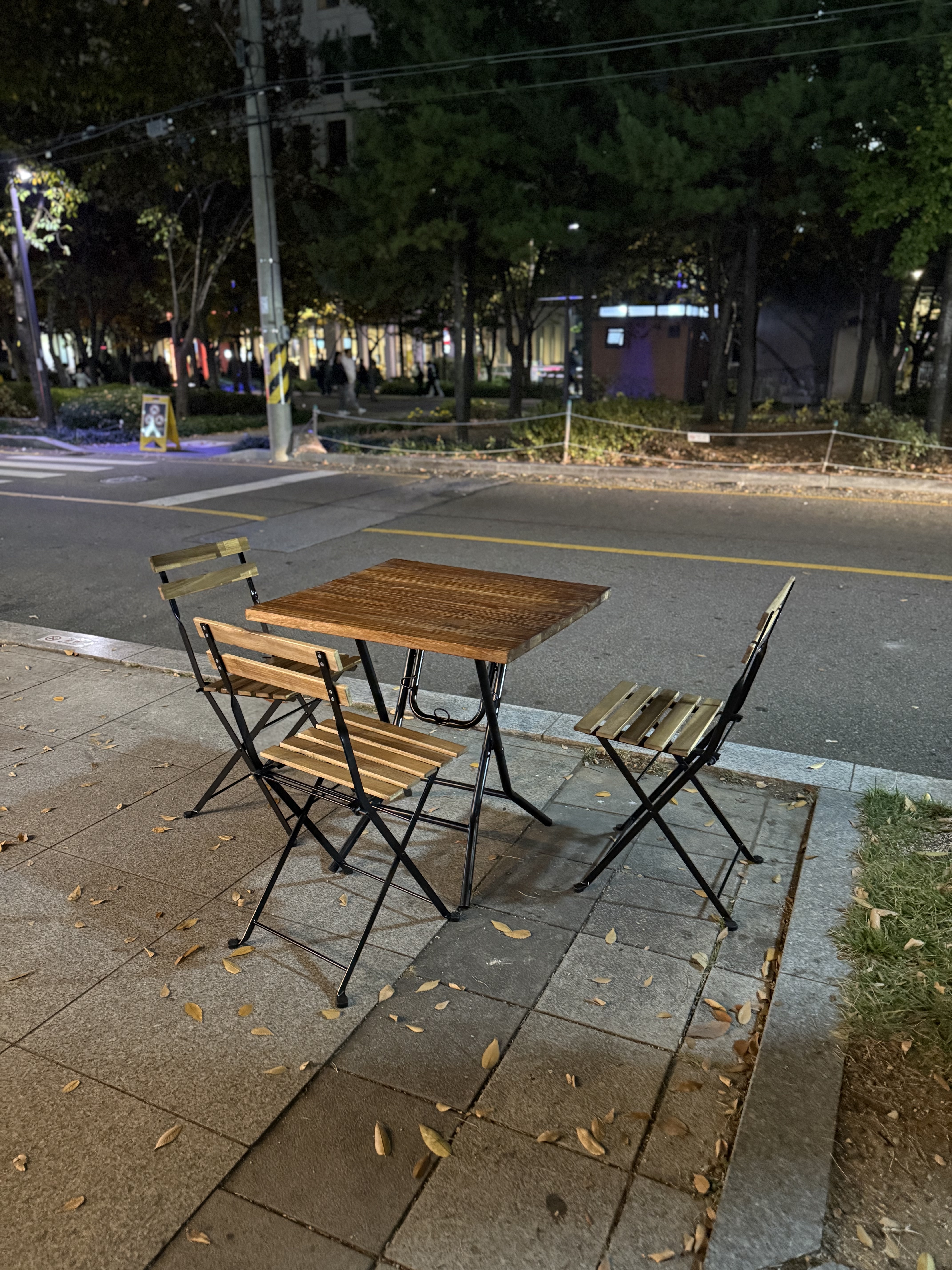 파이브테이블즈 야외테이블