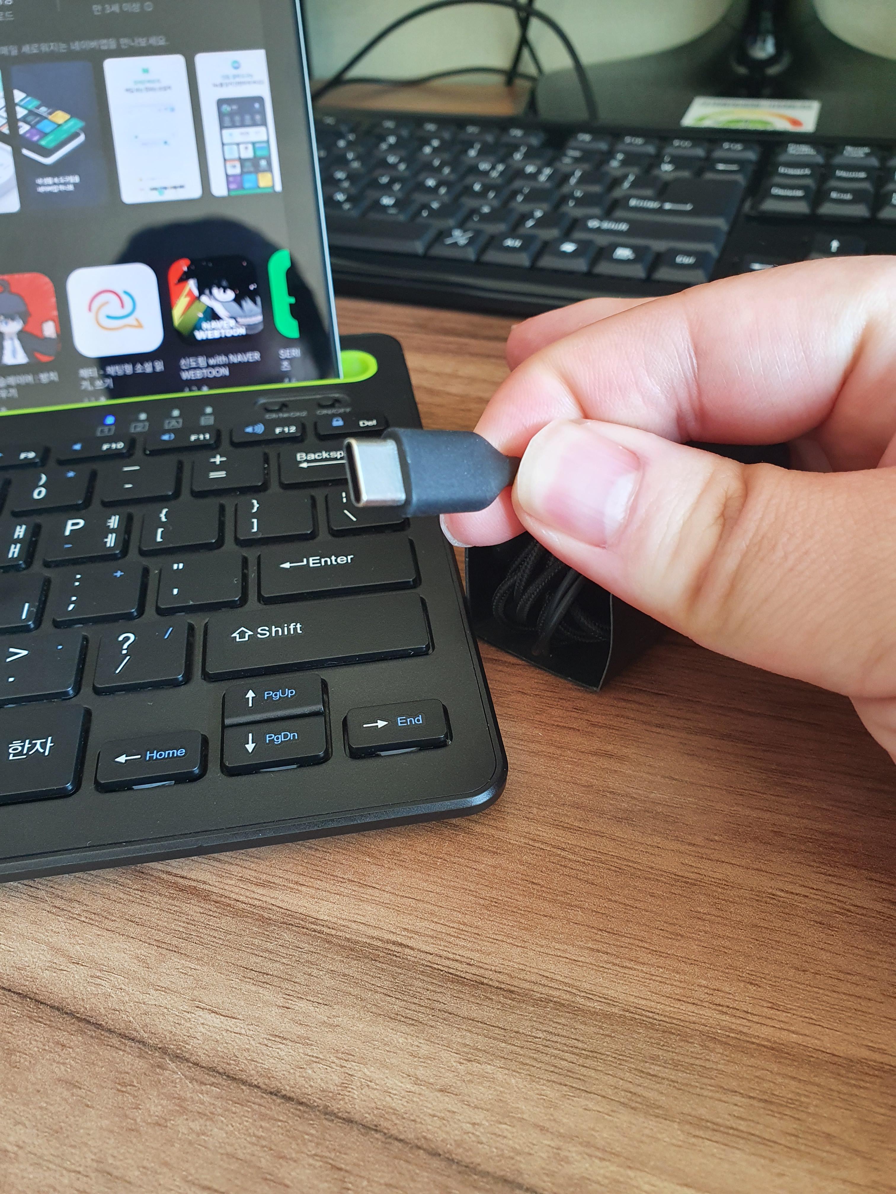 갤럭시 AKG C핀 유선이어폰 단자