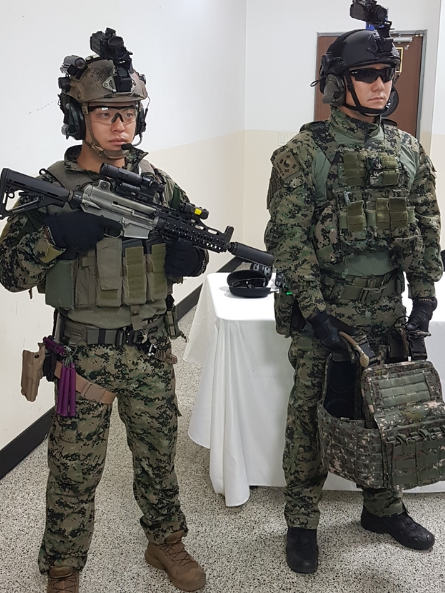 특전사의 장비와 무기