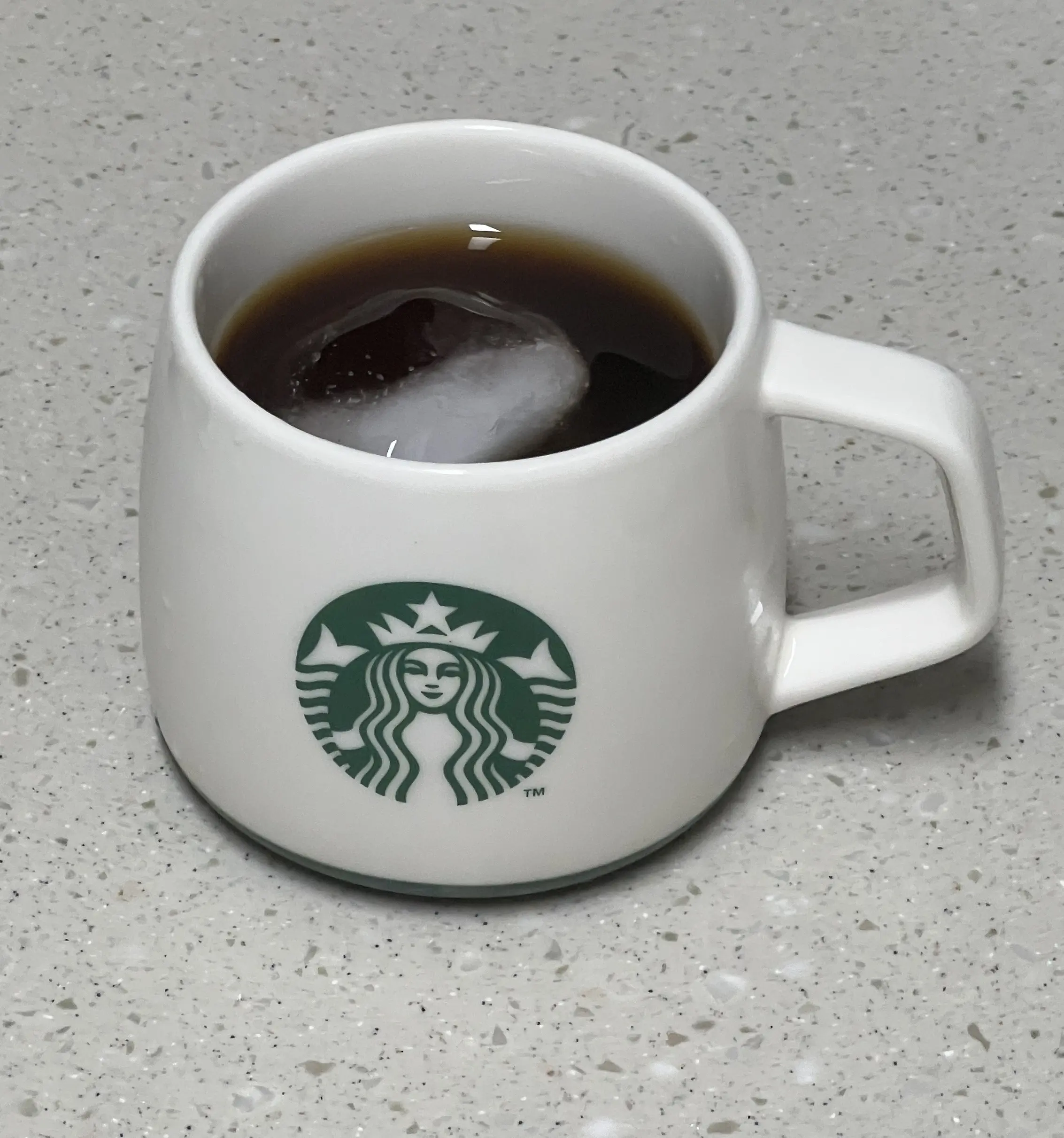 아메리카노와 콜드 브루의 차이