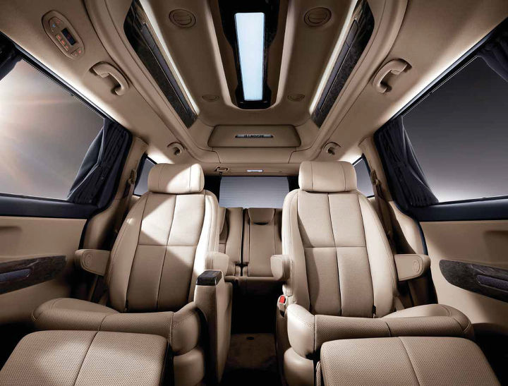 카니발 하이리무진_내부