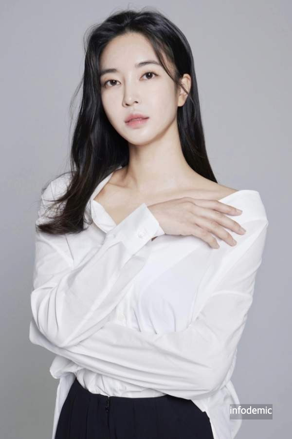 김윤지 배우 작품 활동