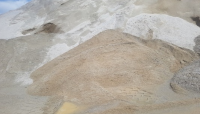 산에서 생산한 부순모래