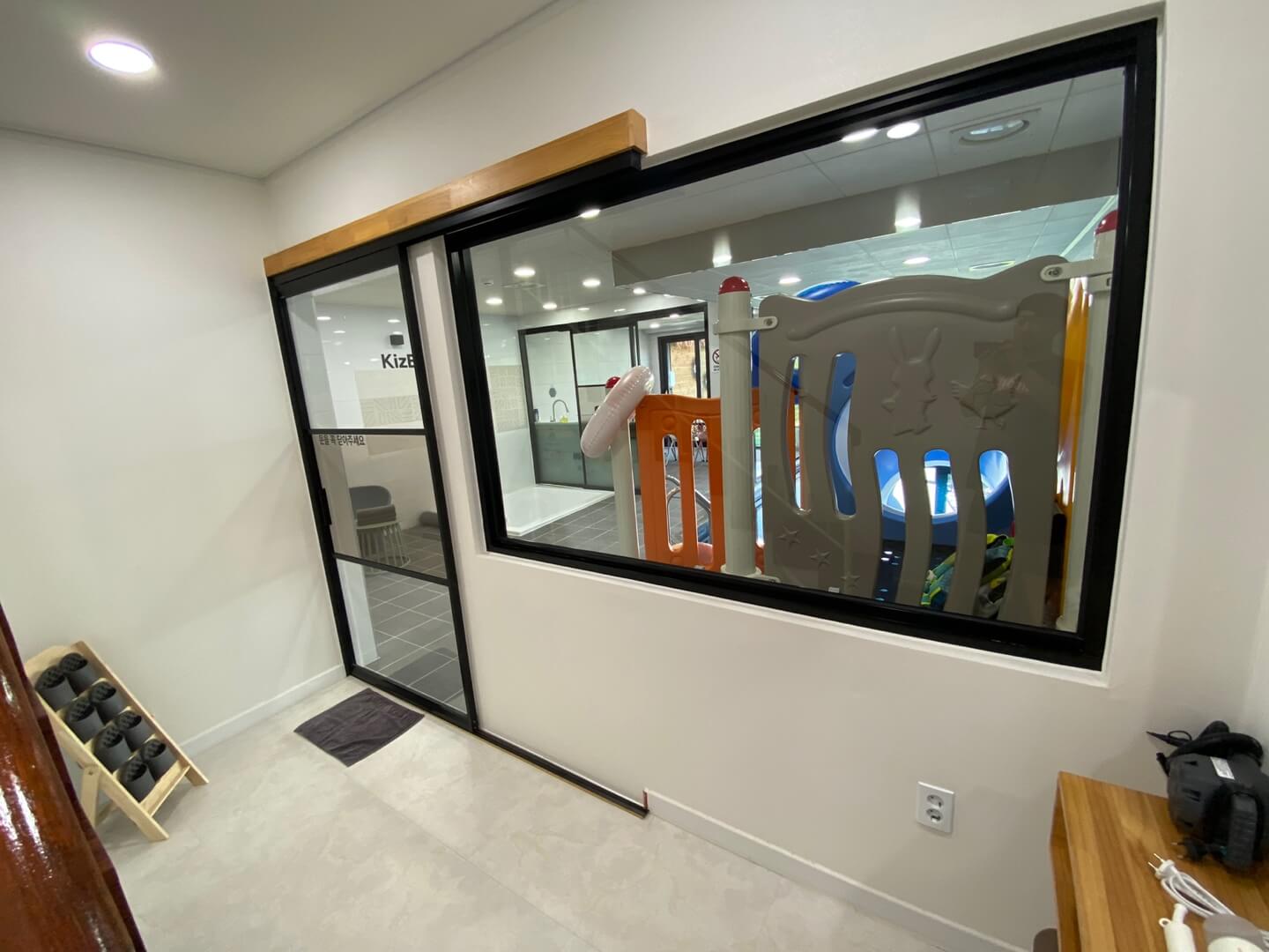 키즈비-풀빌라-수영장-이미지