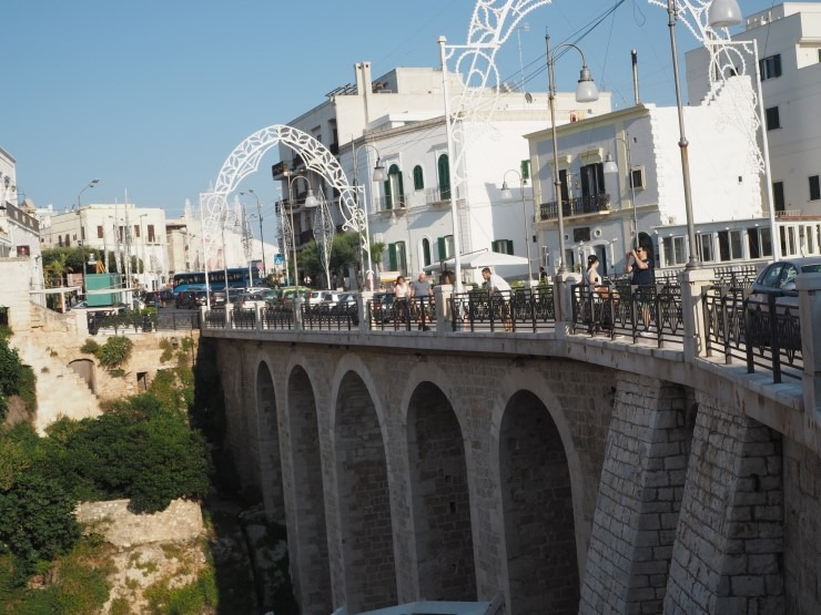 이탈리아 풀리아노의 로마다리 사진