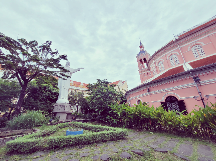베트남 핑크성당