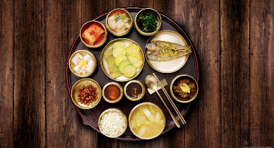 부모 세대 밥을 남기지 않던 옛날 한국 가정 식탁 풍경