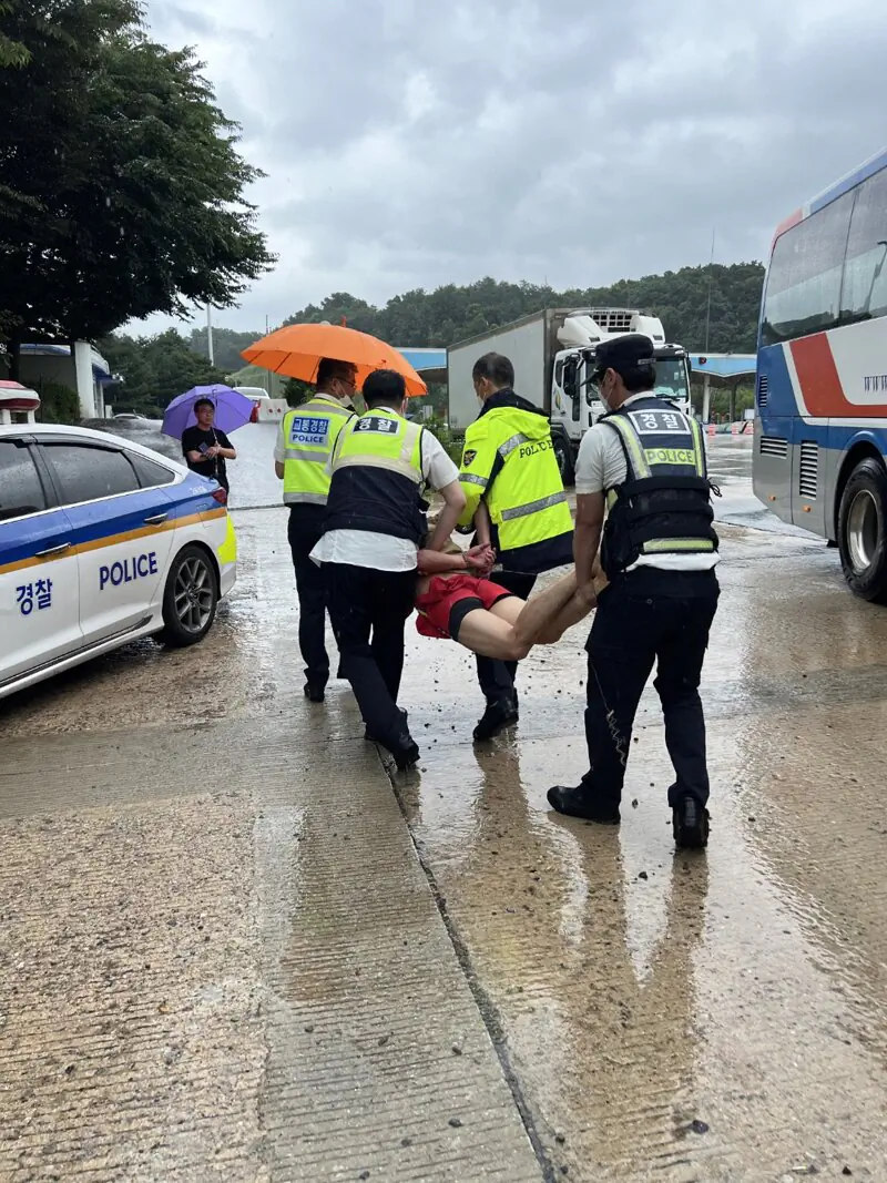 버스에서 난동 부린 승객