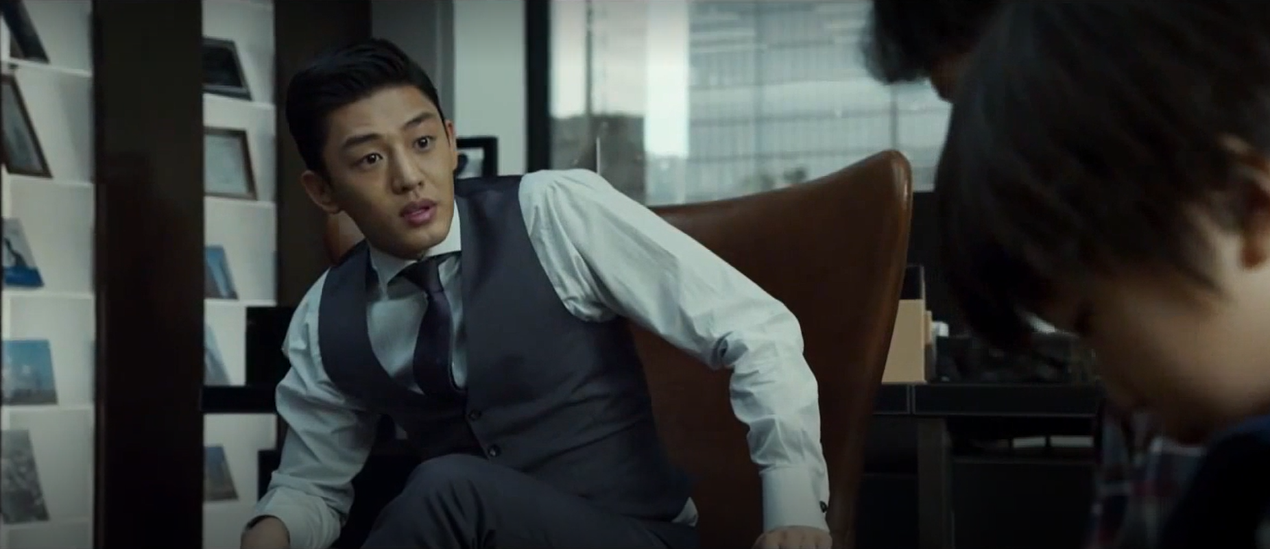 유아인베테랑조태오