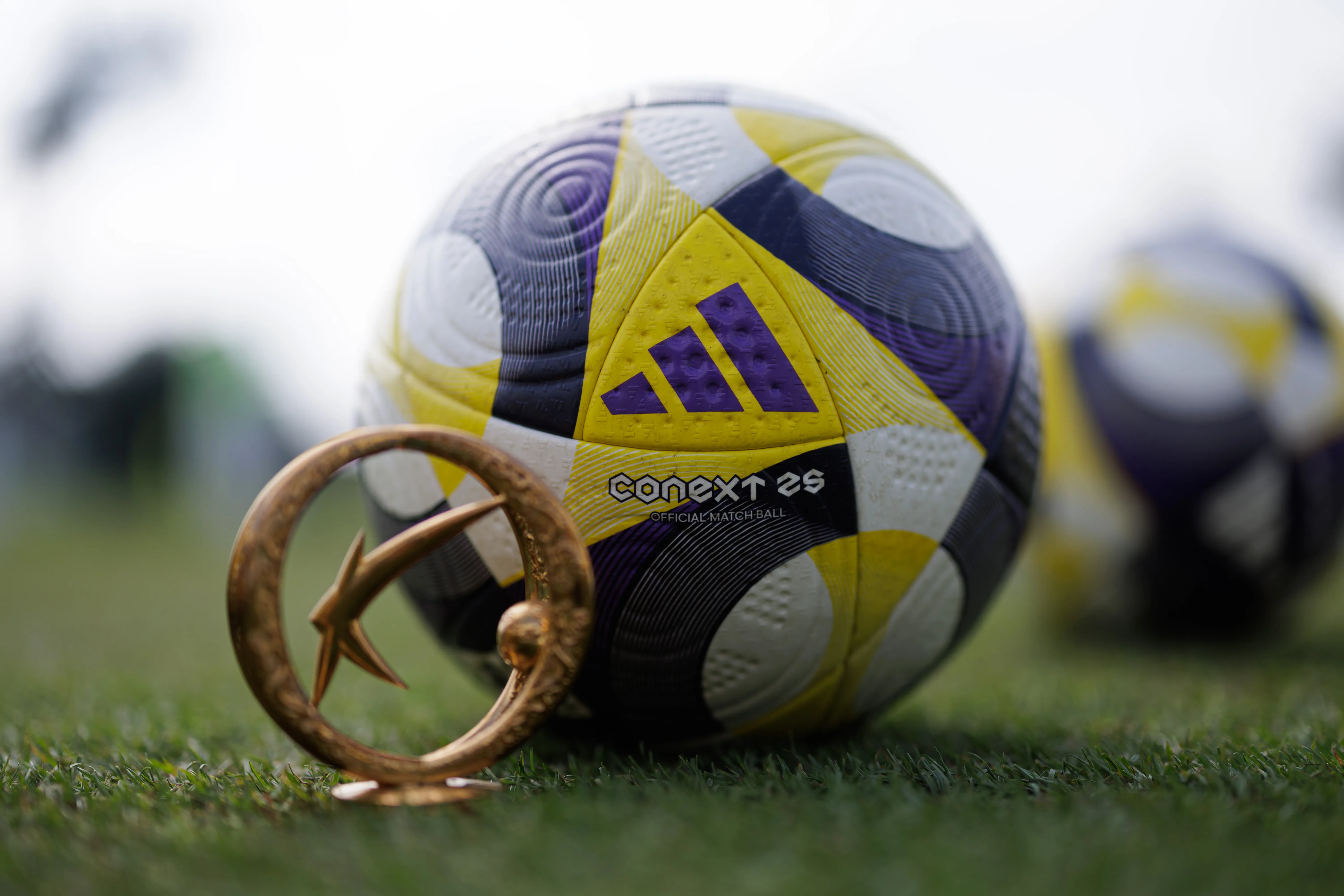 2025 K리그 공인구 ‘커넥스트 25 프로’ 총정리 – 디자인, 기술력, 구매처 한눈에!