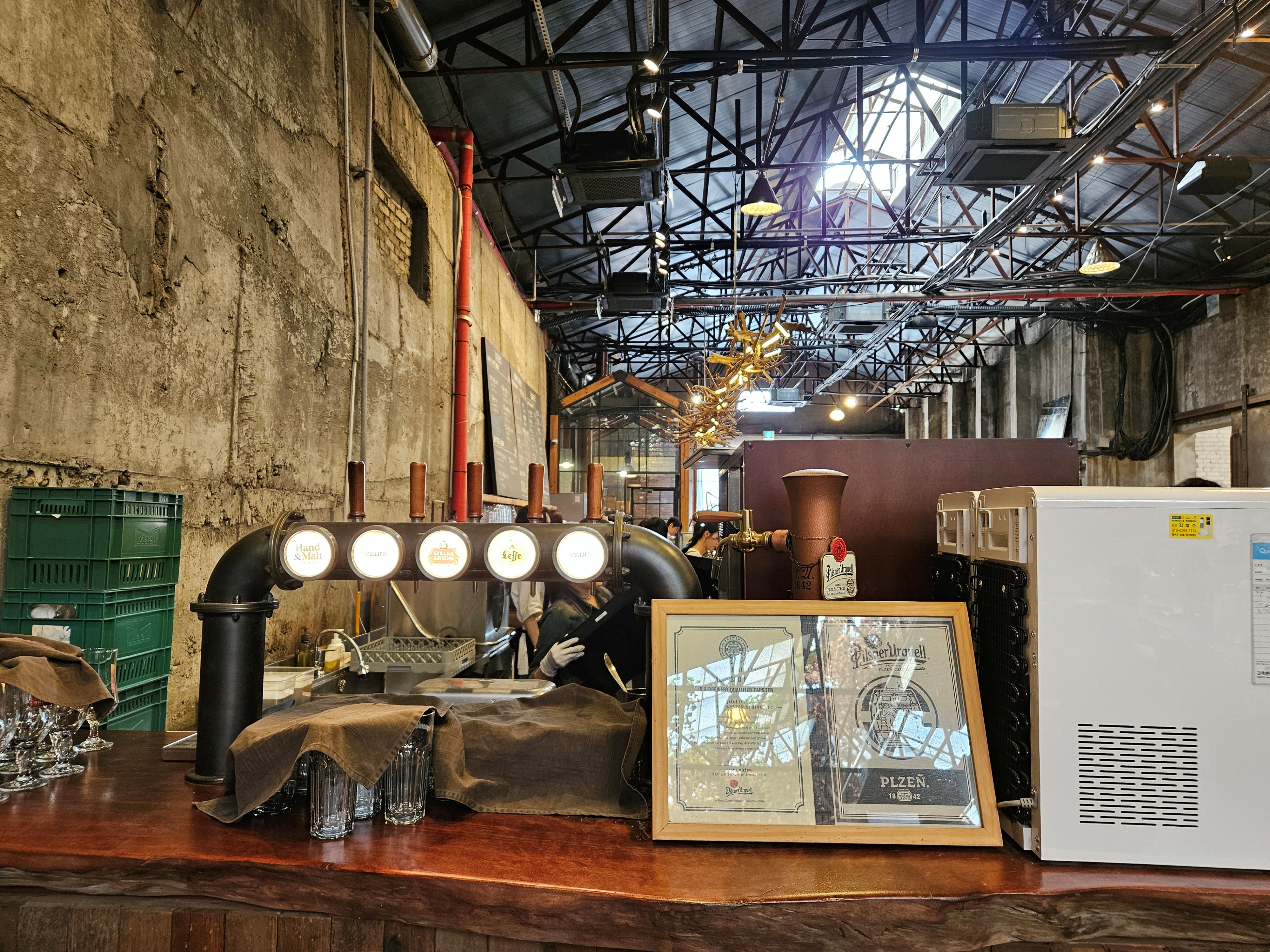 성수동-대림창고-갤러리-드래프트-맥주-브랜드