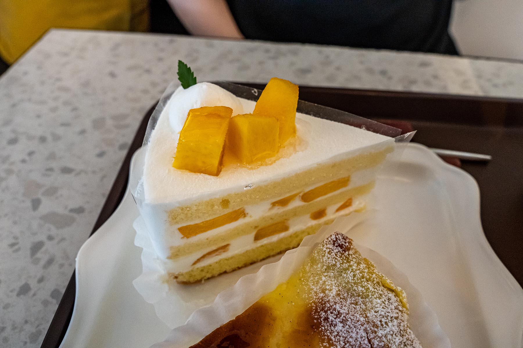 부산대 보노베리 복숭아 생크림 케익