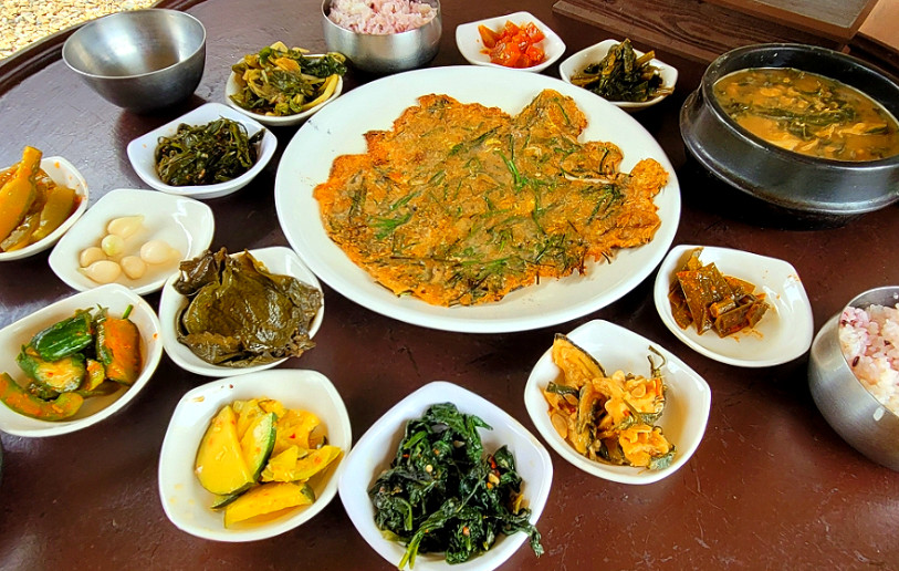 남겨서뭐하게 아산 밥 주는 민박집 시골밥상