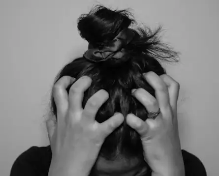 어깨-결림-원인