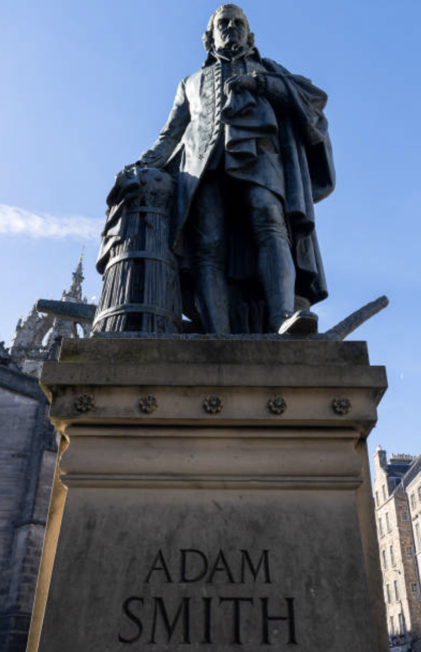 아담-스미스-동상