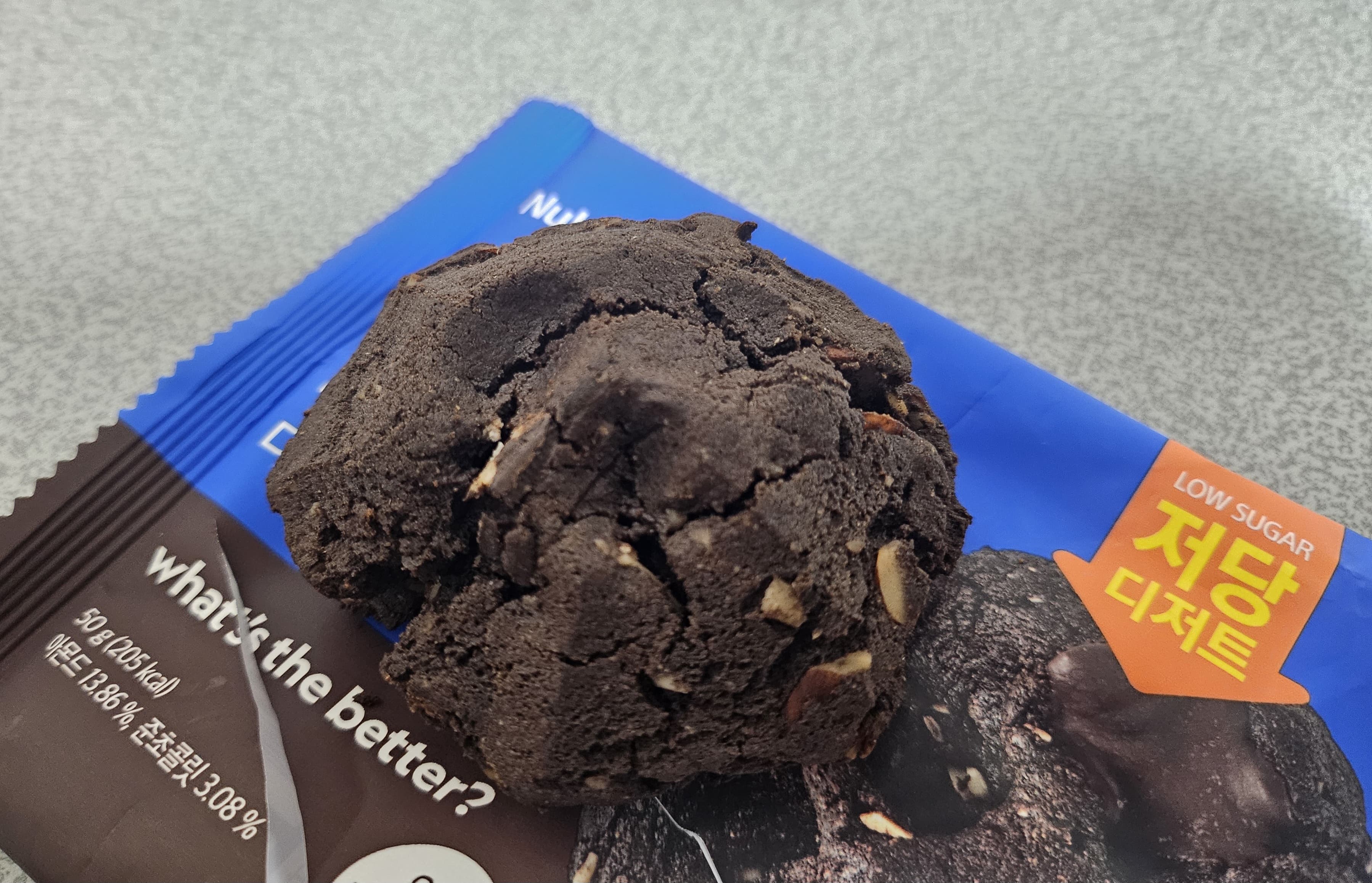 널담 고단백 저당 다크초코아몬드 & 딸기마카다미아 르뱅쿠키 다이어트 간식 리뷰