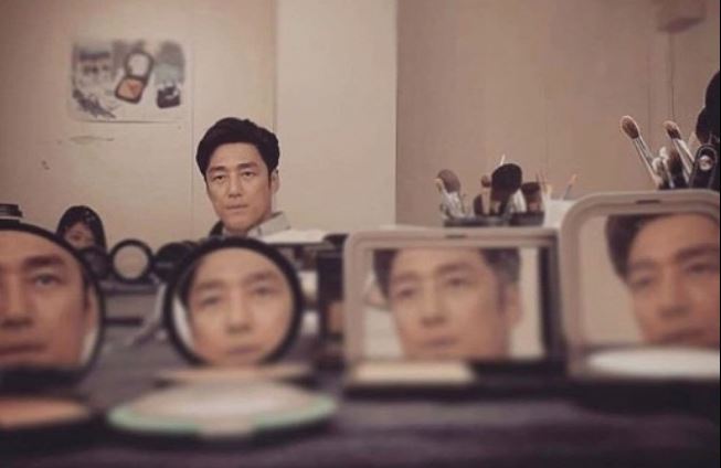 지진희 거울셀카