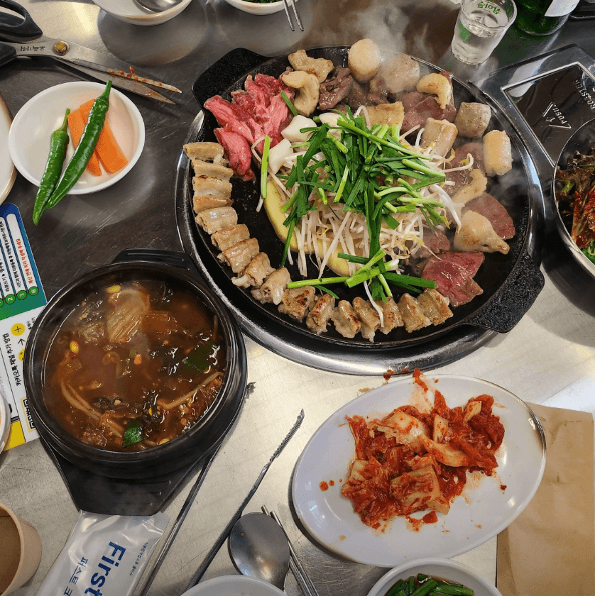 6시내고향 김포 한우곱창구이 한우곱창전골 대관령곱창본가