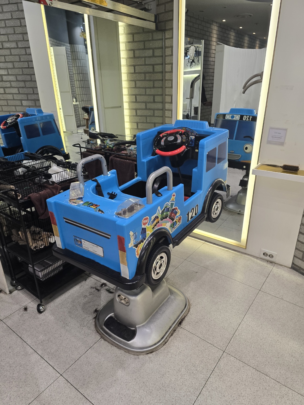 펠리아헤어 서울 양평점 어린이용 타요의자