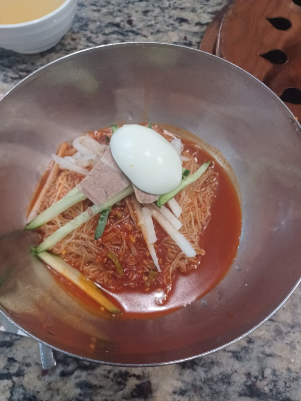 비빔냉면