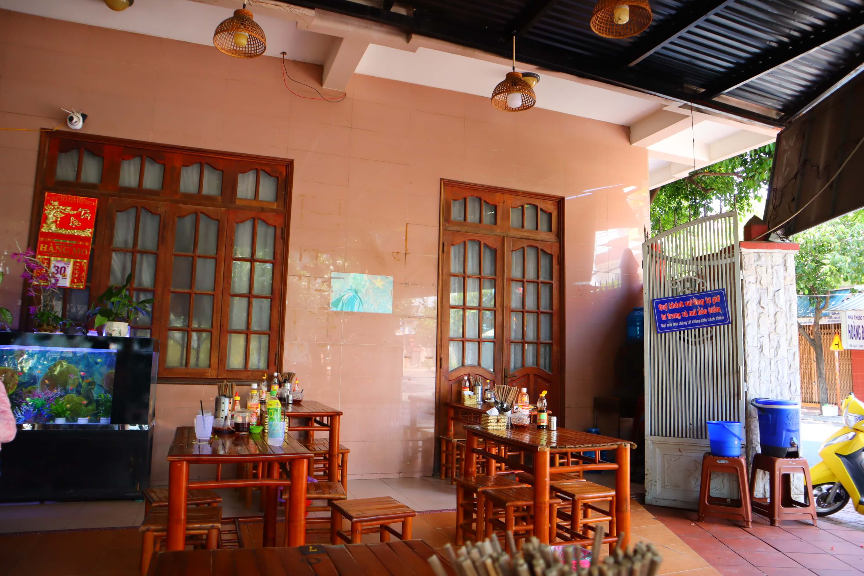 베트남-로컬-분위기-나는-실내