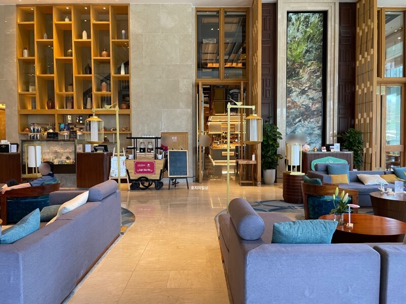 나트랑 모벤픽 리조트 깜란 나트랑 accor - 로비 바