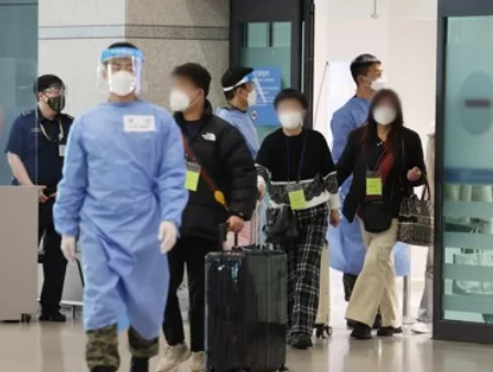 인천공항-중국발-입국자-사진