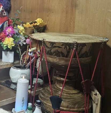 신당에 있는 장구