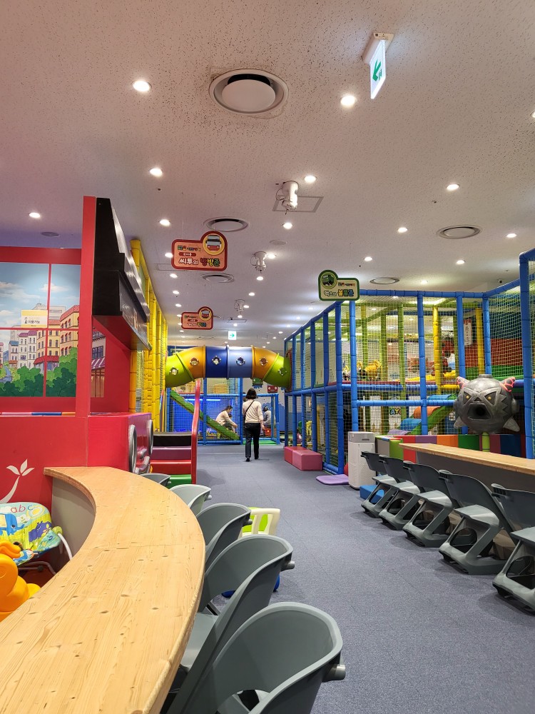 키즈카페 내부