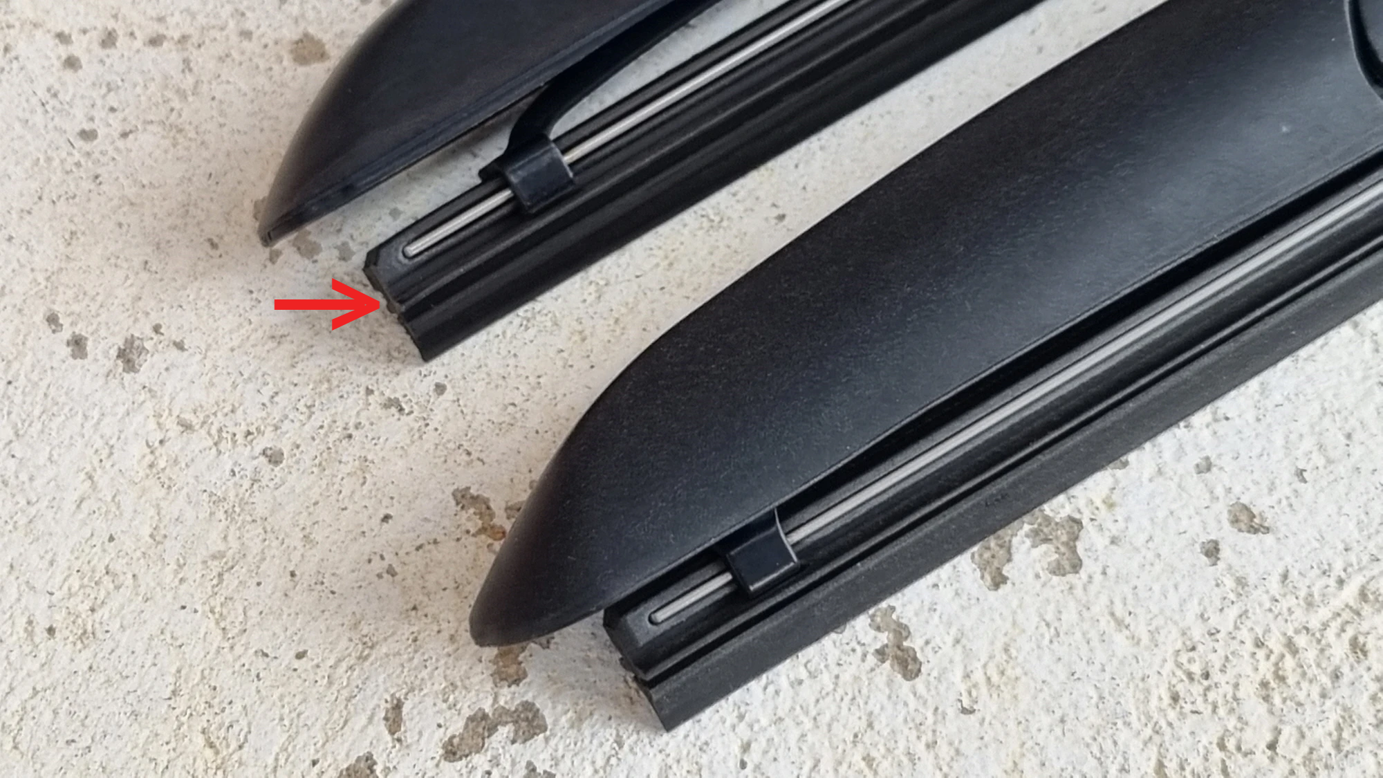 와이퍼 고무 끼우는 방향