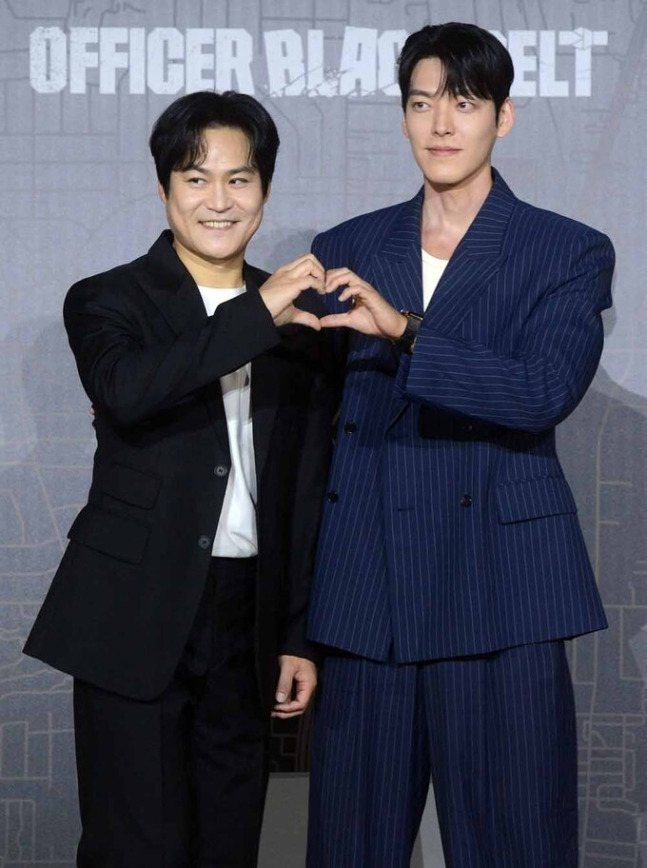 무도실무관 영화 정보 출연진 빌런 평점 후기 ott
