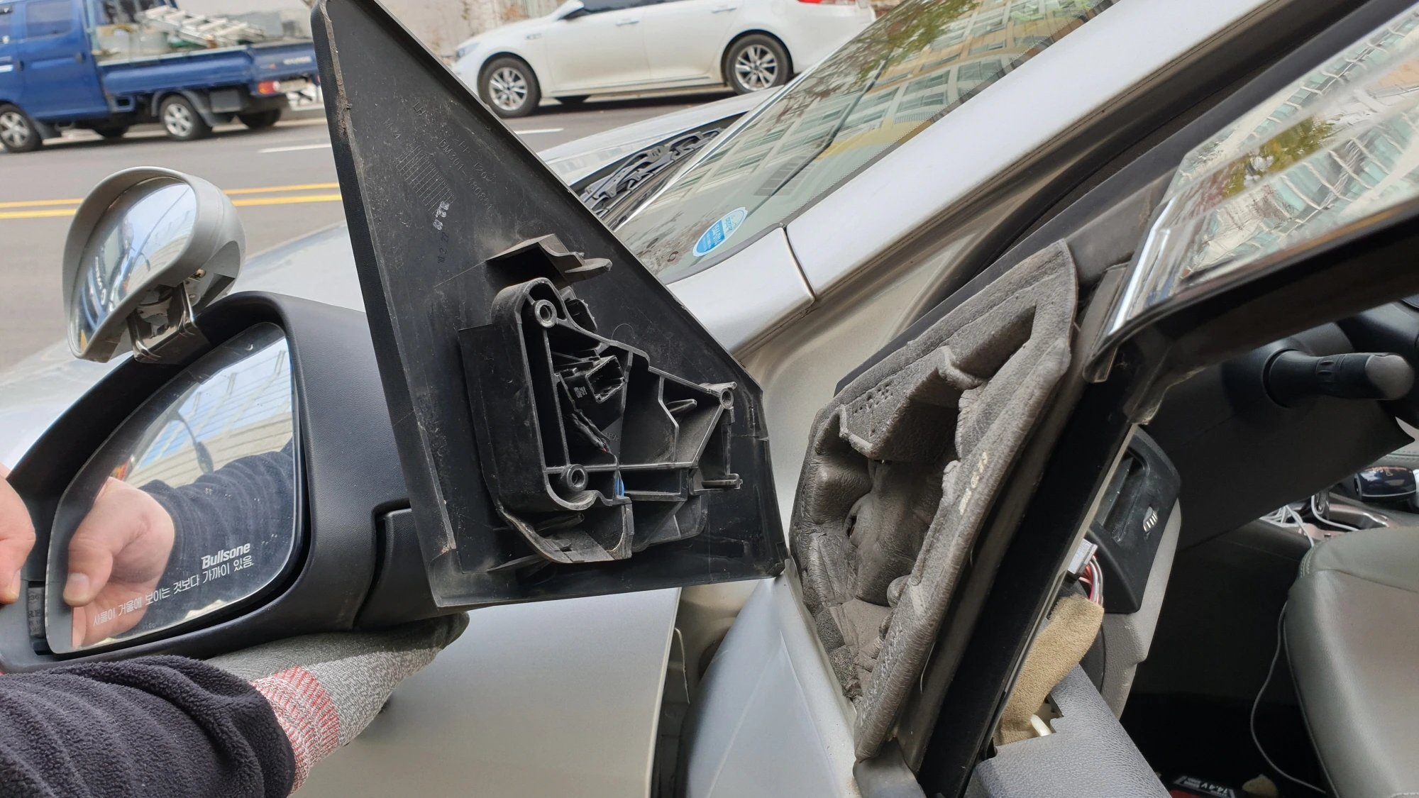 사이드미러 분리 탈거 모습